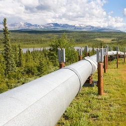 Pipeline-running-through-green-landscape-rosen-group-resize.jpg